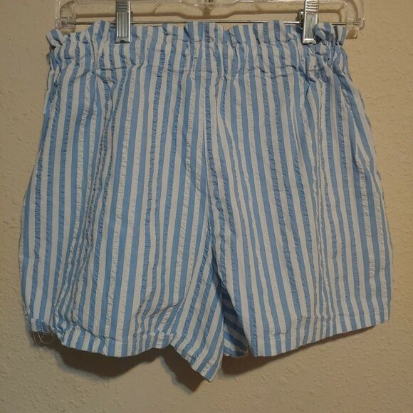 Wild Fable Paper Bag Shorts sz M - Picture 2 of 3